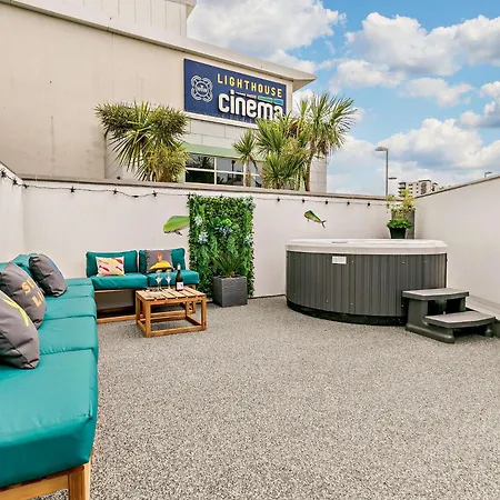 3 Bed In Newquay 90070 Holiday home *